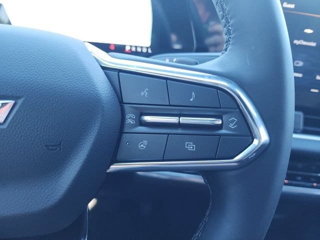 New 2026 Chevrolet Equinox LT w/ Convenience Package II FWD image 33