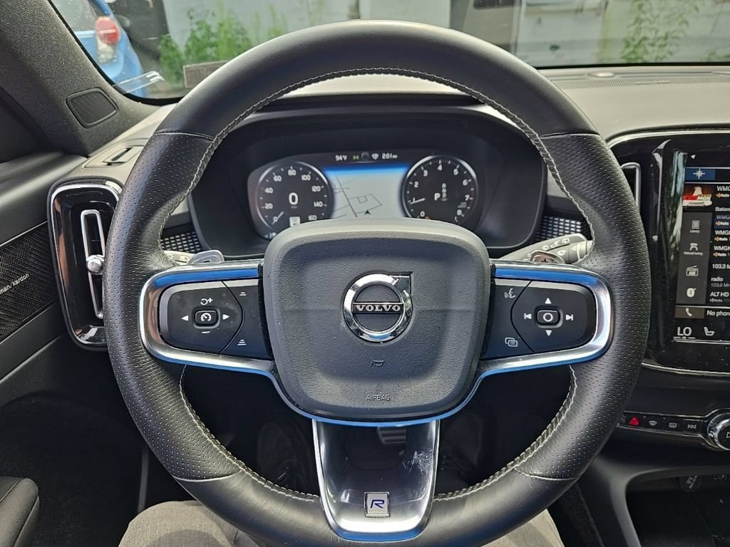 Used 2020 Volvo XC40 T5 R-Design w/ Protection Package Premier AWD/4WD image 17