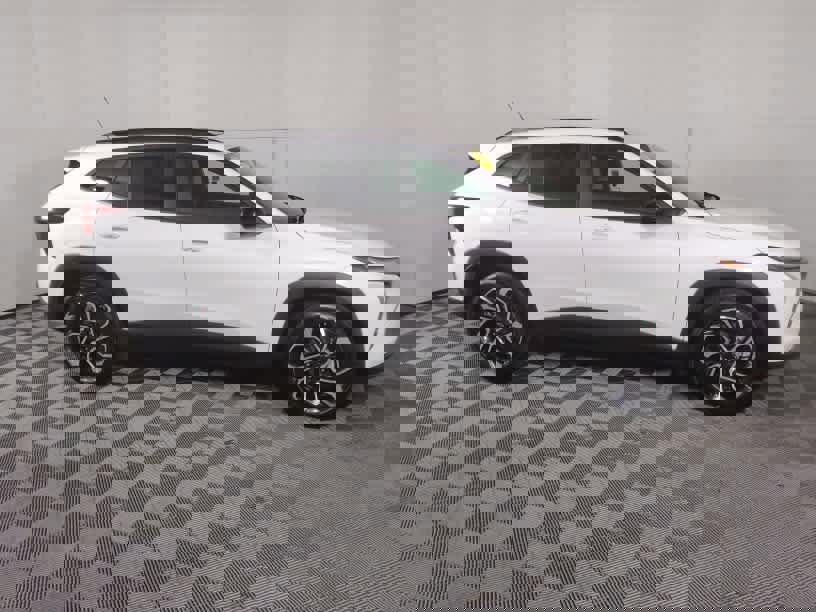 Used 2024 Chevrolet Trax RS w/ Sunroof Package image 25