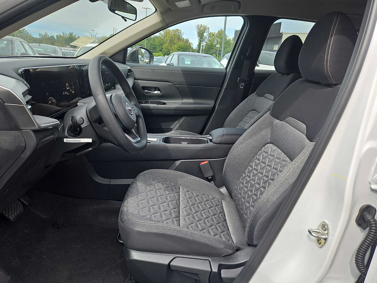 New 2027 Nissan Kicks SV AWD/4WD image 11