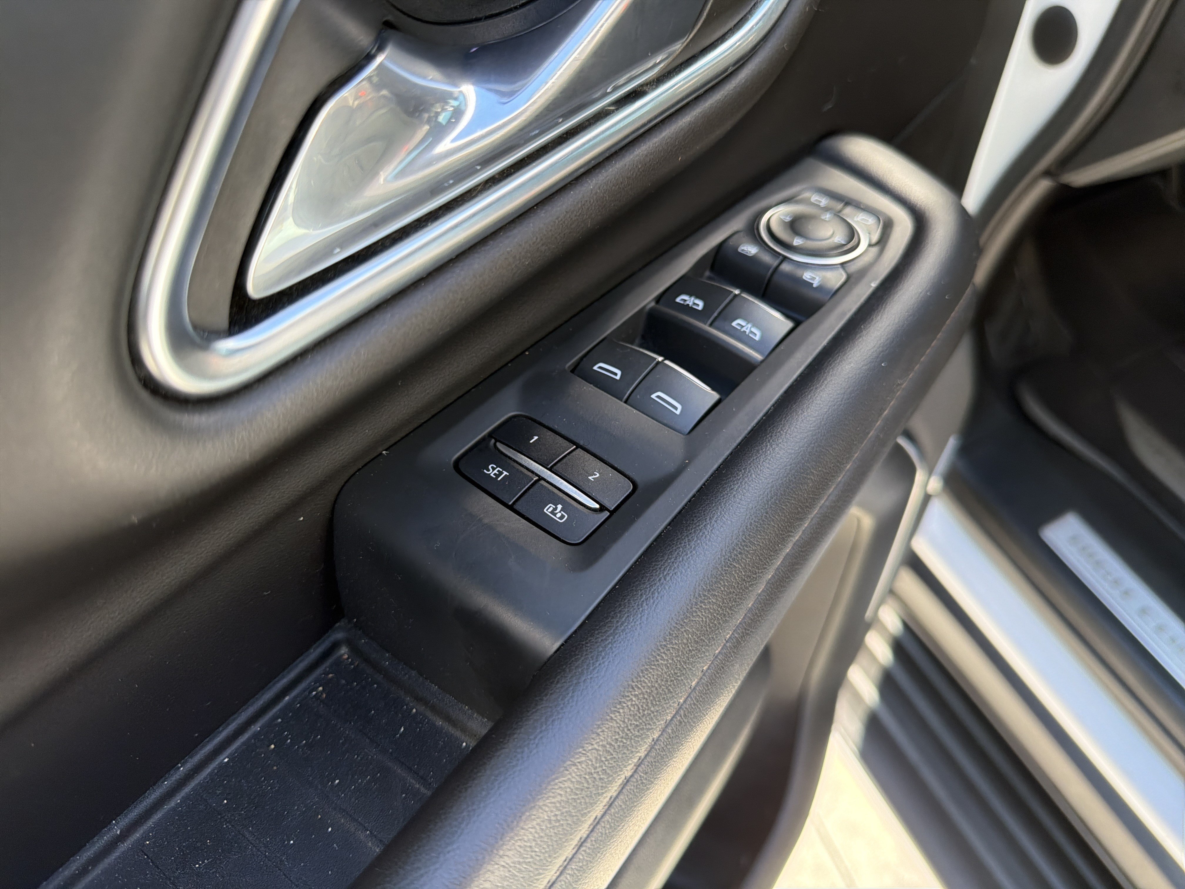 Used 2021 Chevrolet Tahoe High Country AWD/4WD image 15