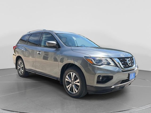 Used 2020 Nissan Pathfinder SV AWD/4WD image 2