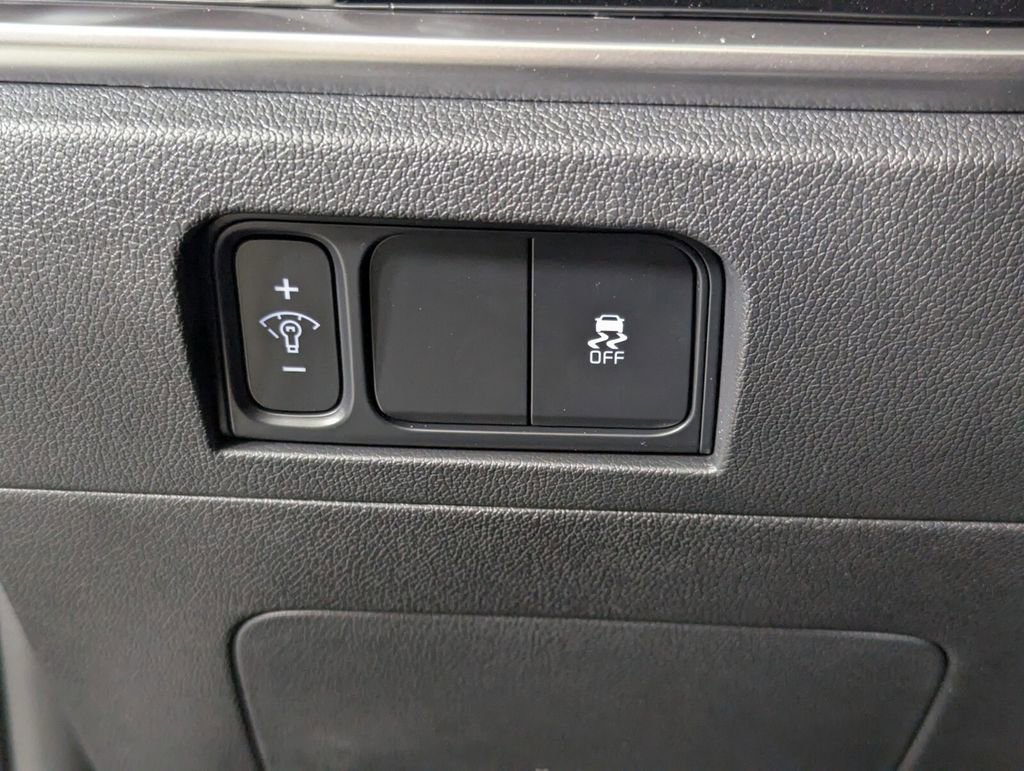 New 2026 Kia Sorento S FWD image 13
