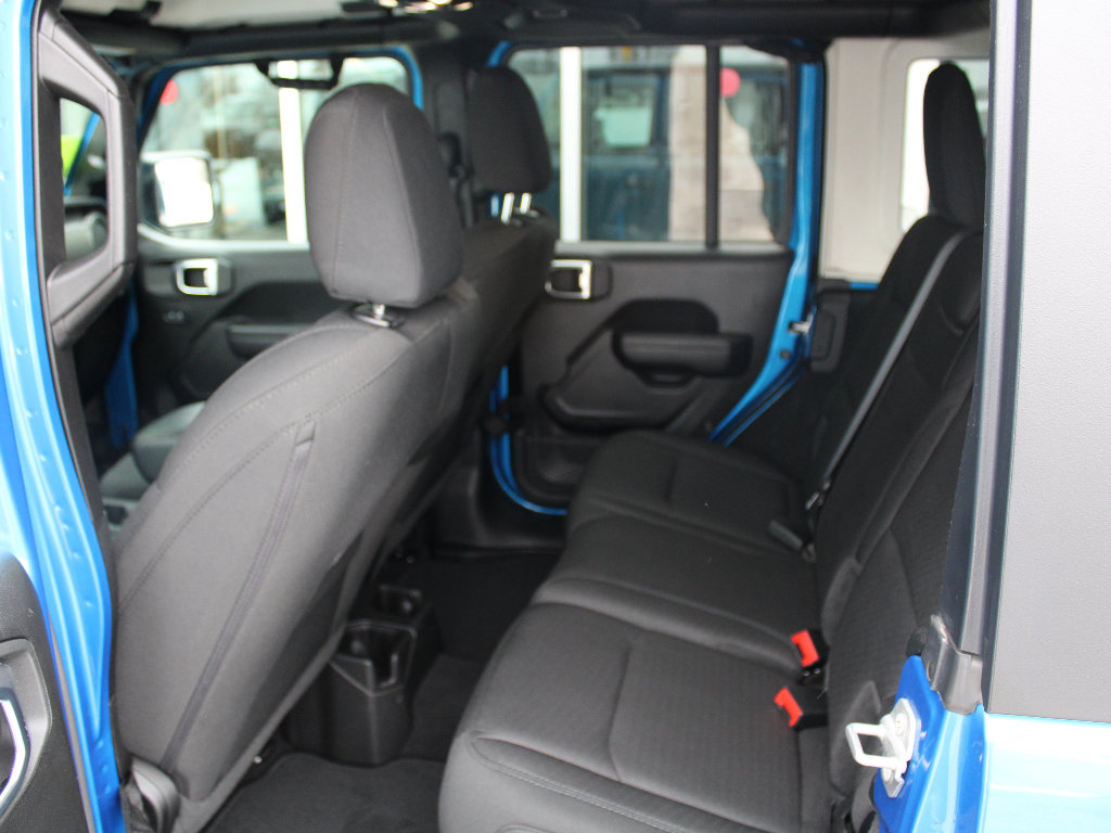 Certified 2021 Jeep Wrangler Unlimited Sport image 32