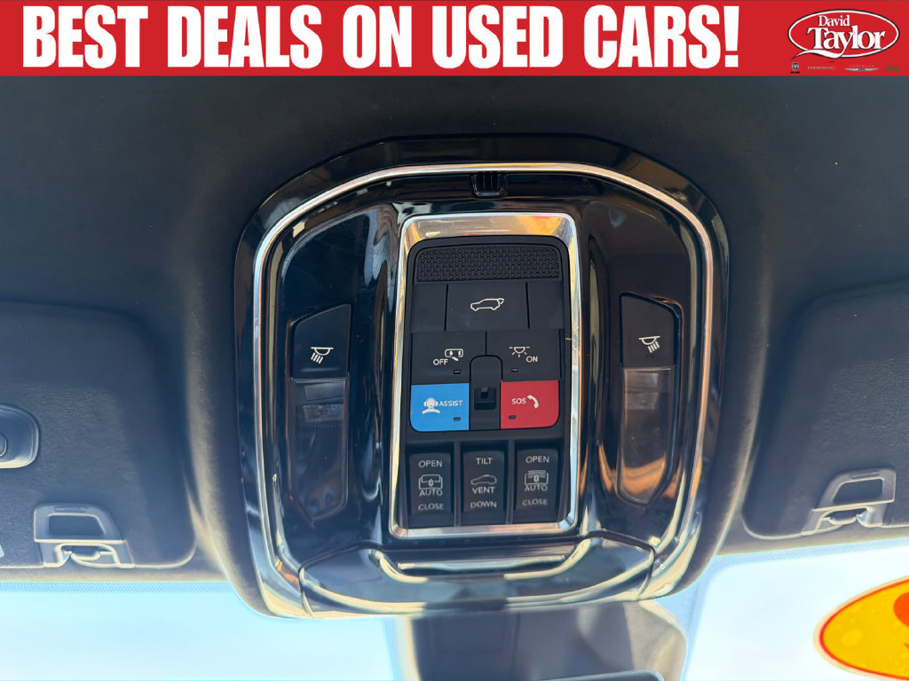 Used 2022 Jeep Grand Cherokee Summit AWD/4WD image 18