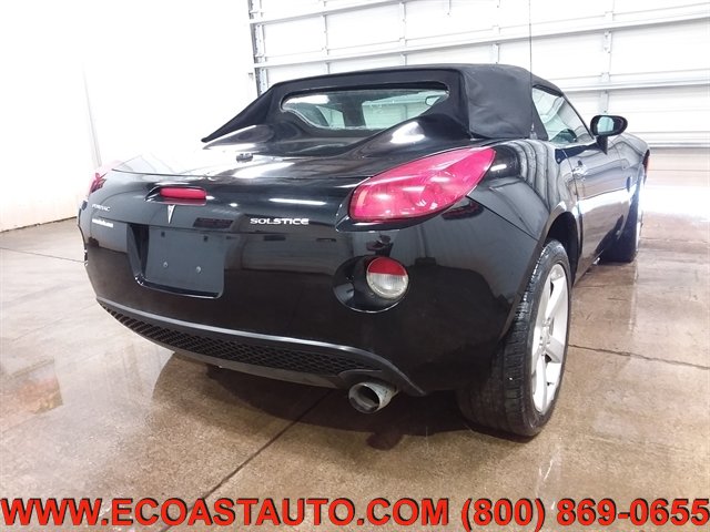 Used 2006 Pontiac Solstice Convertible w/ Premium Package RWD image 3