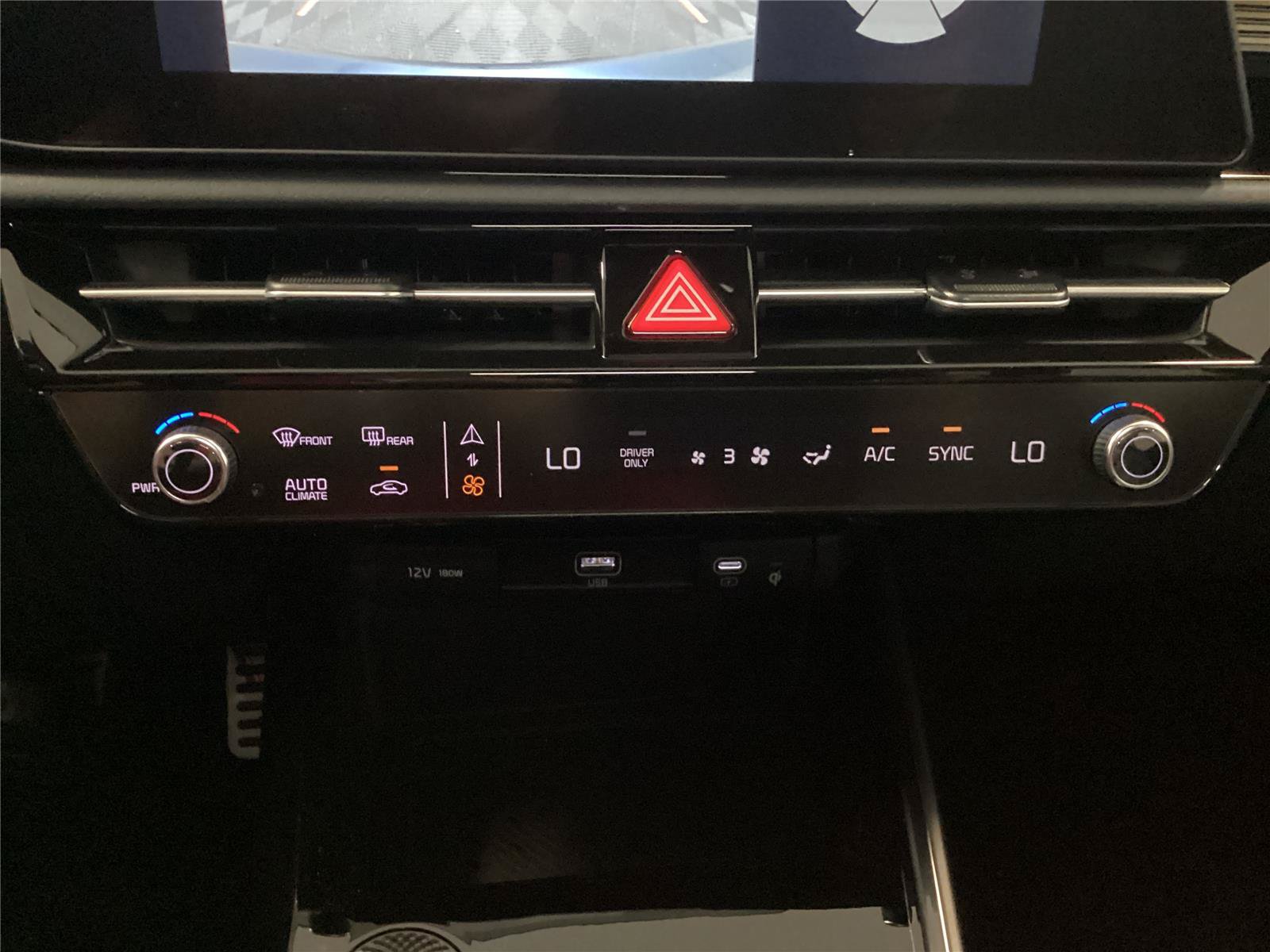 New 2026 Kia Niro SX Touring FWD image 18