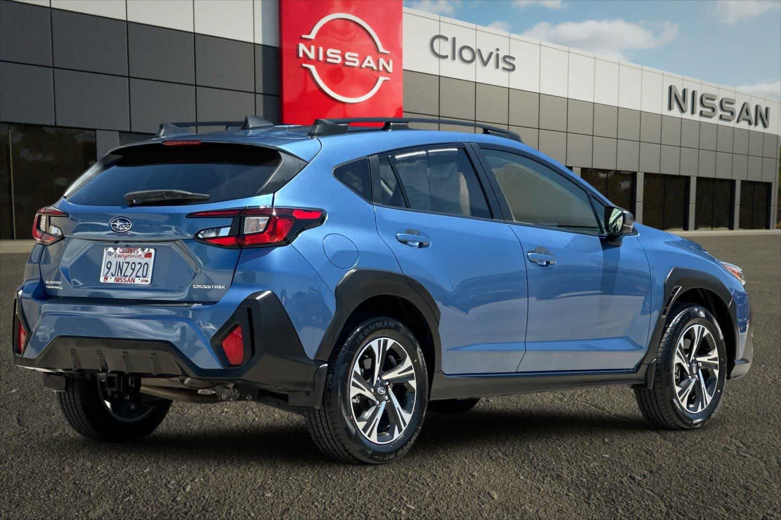 Used 2024 Subaru Crosstrek 2.0i Premium w/ Popular Package #3 AWD/4WD image 3
