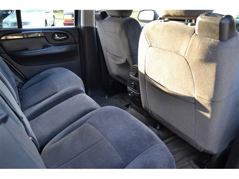 Used 2007 GMC Envoy SLE AWD/4WD image 26