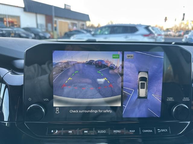 Used 2024 Nissan Pathfinder SL w/ SL Premium Package image 19