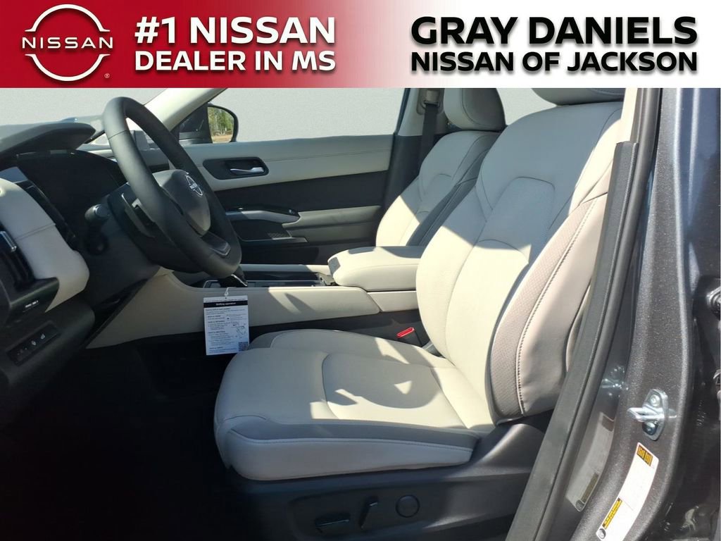 New 2026 Nissan Pathfinder SL image 23
