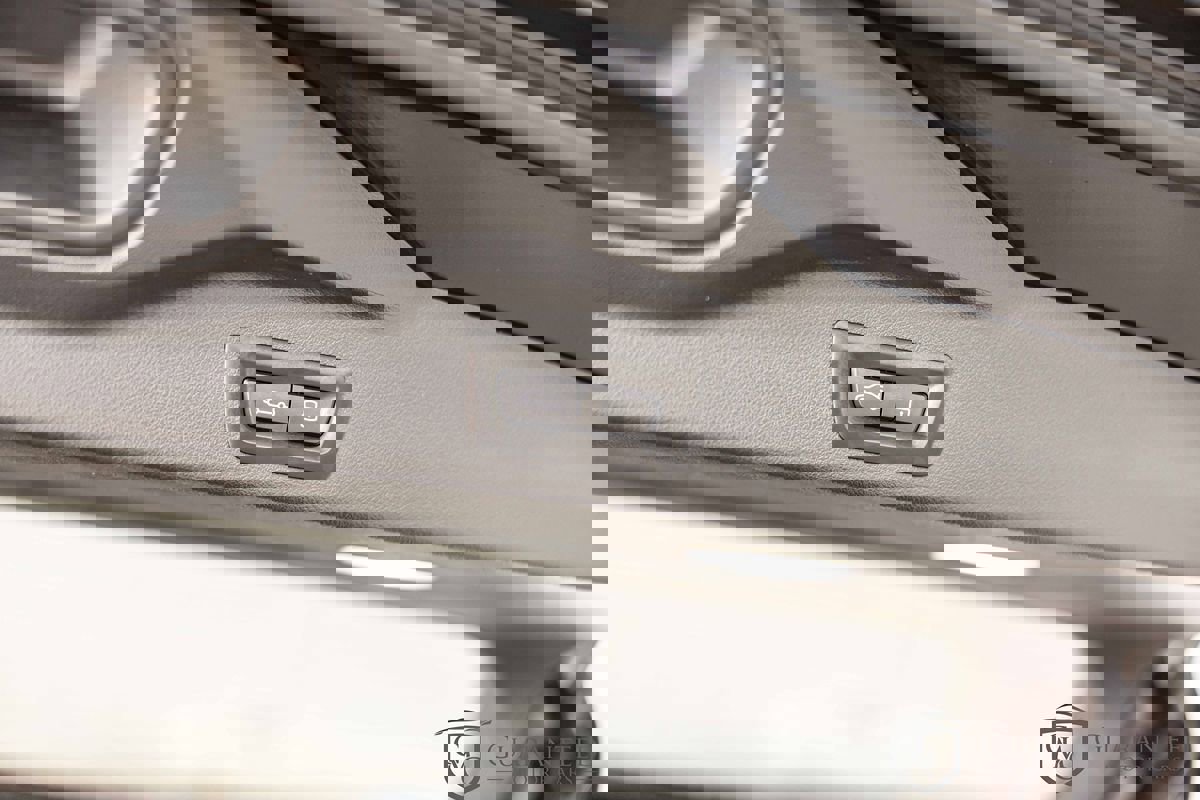 Used 2025 BMW X5 M60i image 19