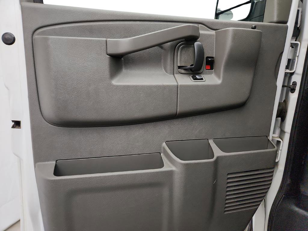 Used 2020 GMC Savana 2500 w/ Driver Convenience Package image 18