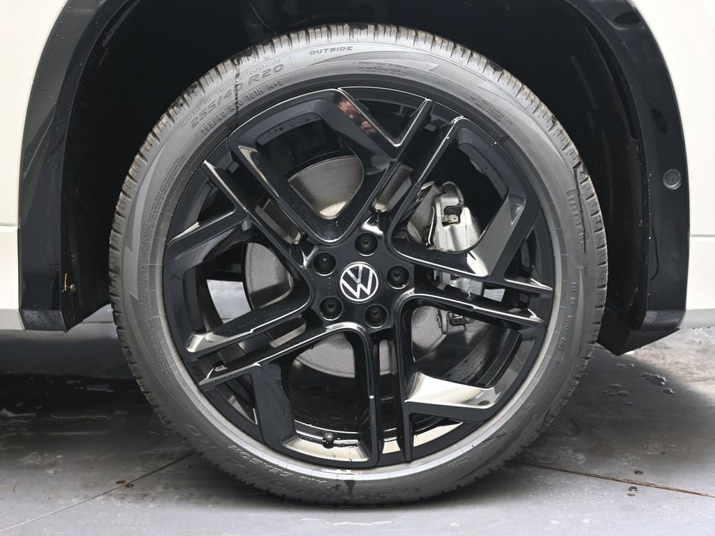 New 2026 Volkswagen Tiguan SE R-Line image 10