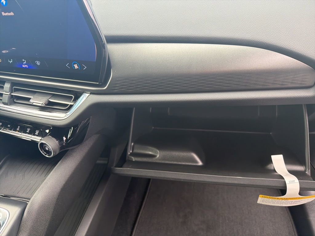 New 2026 Chevrolet Equinox EV LT image 24