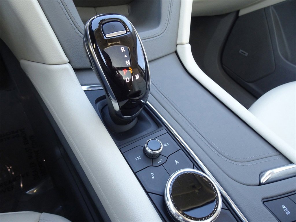 Certified 2024 Cadillac XT6 Premium Luxury image 18