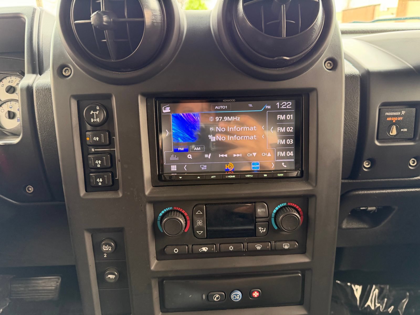 Used 2007 HUMMER H2 SUT AWD/4WD image 15