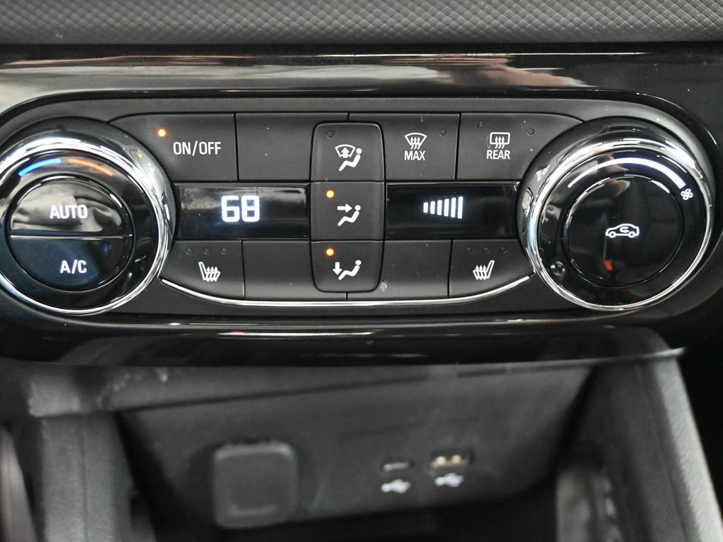 Used 2024 Chevrolet TrailBlazer RS w/ Convenience Package image 23