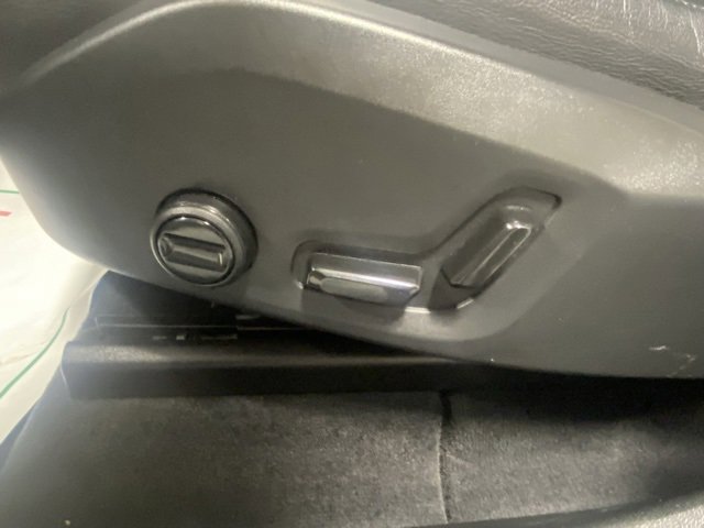 Used 2023 Volvo XC60 B5 Core w/ Climate Package image 12