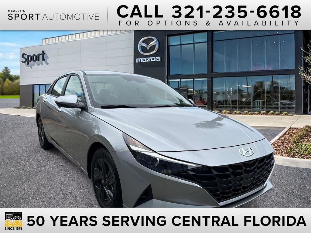 Used 2022 Hyundai Elantra SEL FWD image 1
