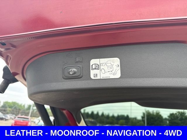Used 2017 Ford Escape Titanium AWD/4WD image 7