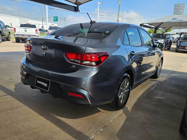 Used 2020 Kia Rio S image 2
