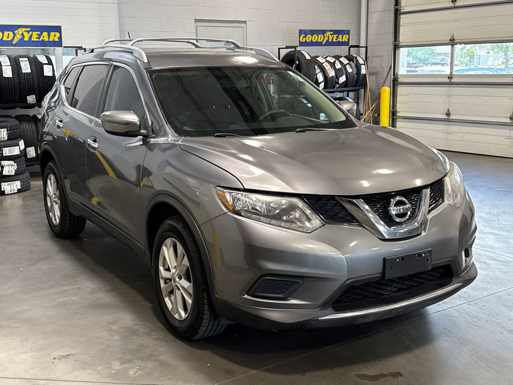Used 2016 Nissan Rogue SV AWD/4WD image 3