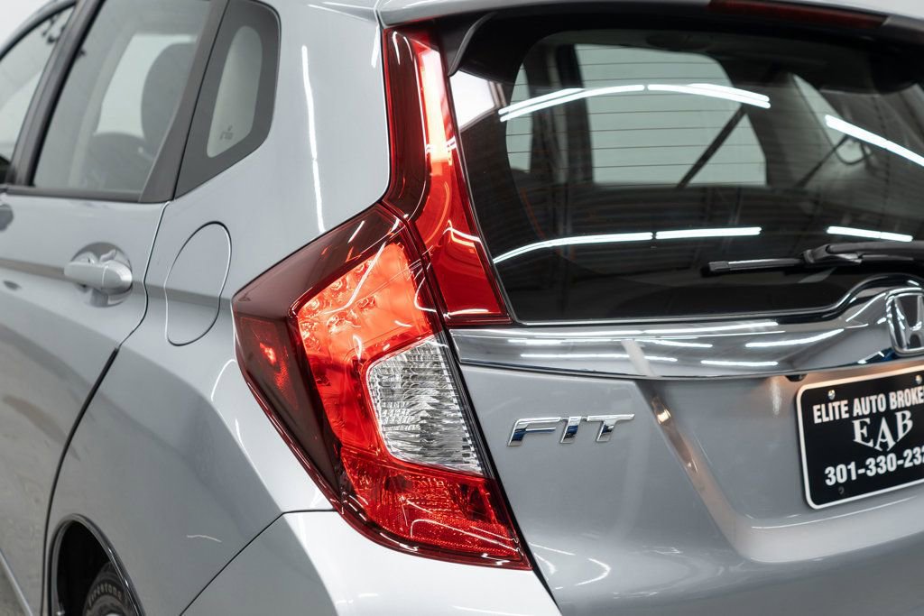 Used 2017 Honda Fit EX image 37