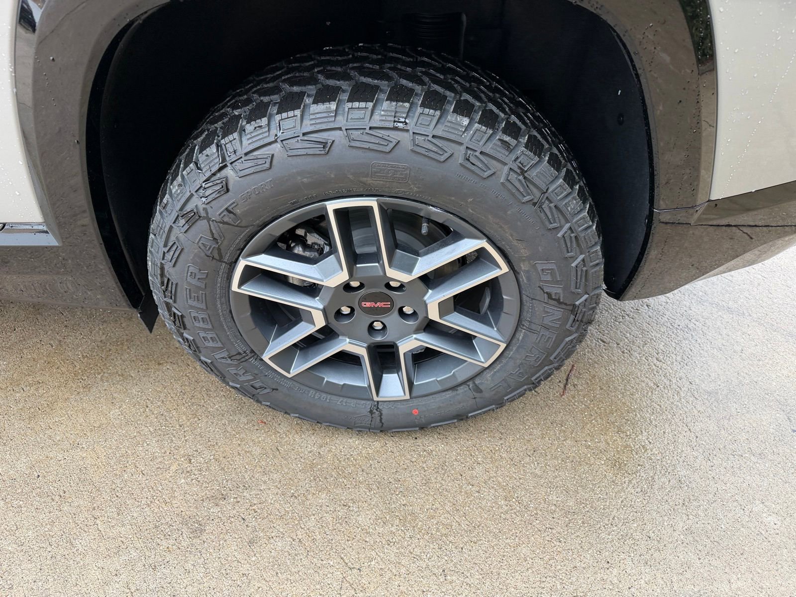 New 2026 GMC Terrain AT4 w/ LPO, Floor Liner Package image 38