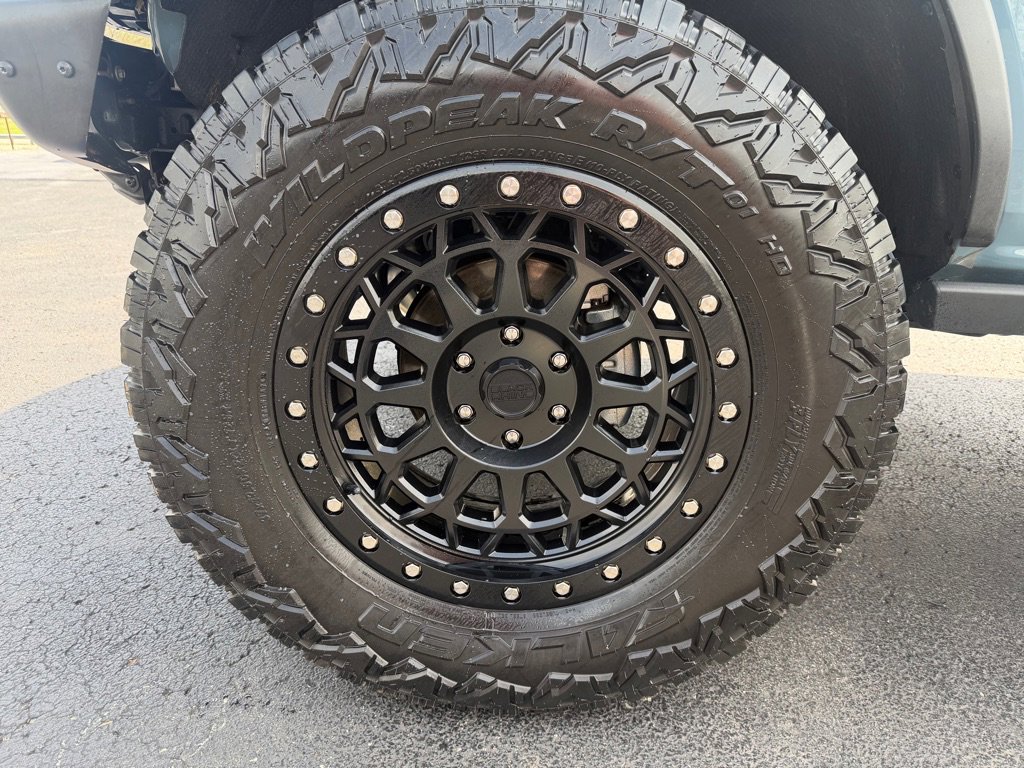 Used 2022 Ford Bronco Black Diamond image 9