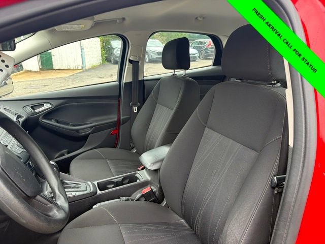 Used 2015 Ford Focus SE FWD image 20