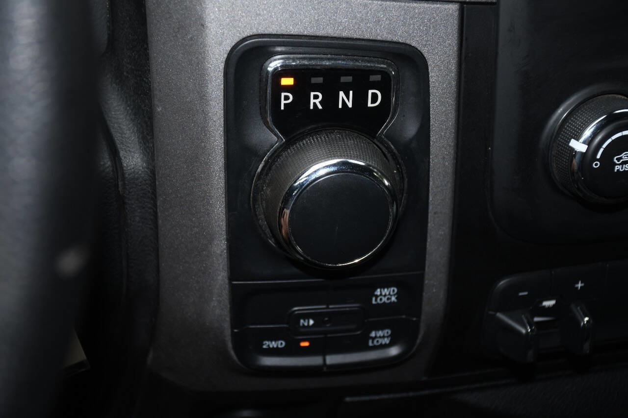 Used 2016 RAM 1500 Express AWD/4WD image 38