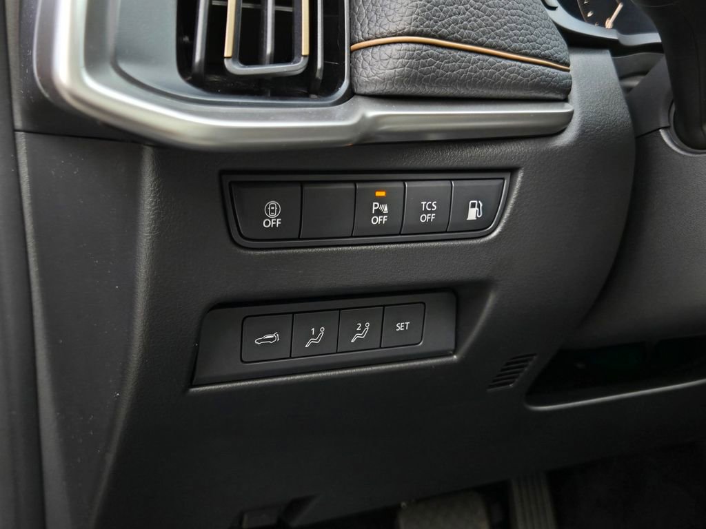 Certified 2025 MAZDA CX-90 Plug-In Hybrid w/Premium Sport image 23