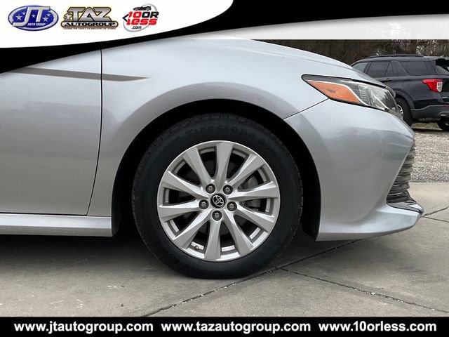 Used 2019 Toyota Camry LE FWD image 9