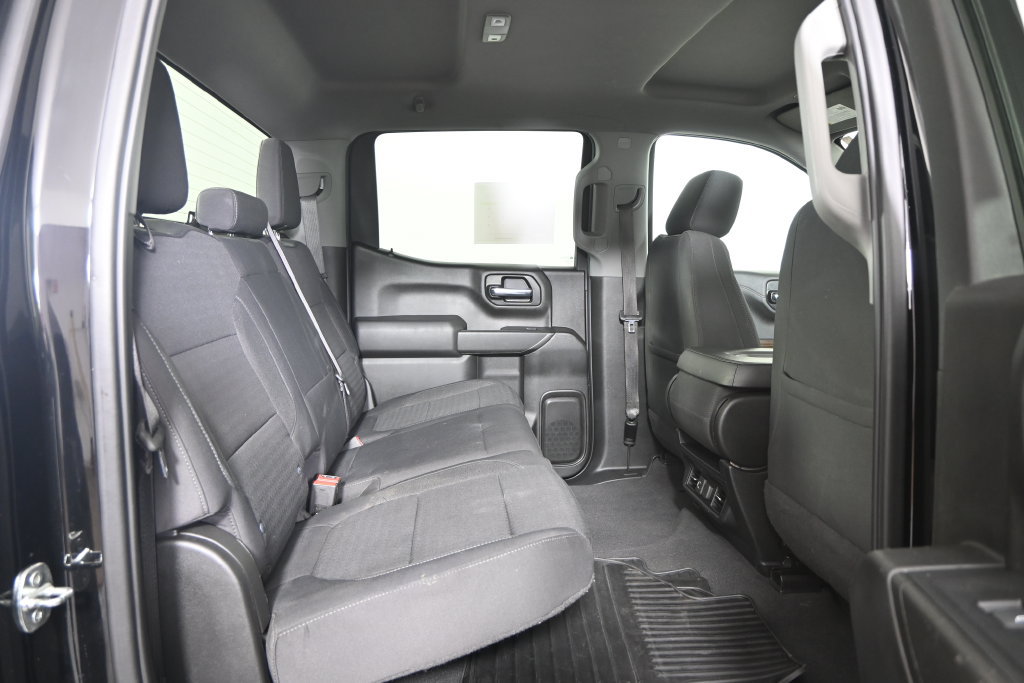 Used 2021 Chevrolet Silverado 1500 LT AWD/4WD image 16