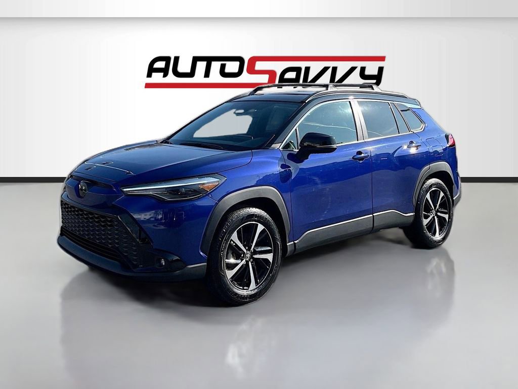 Used 2025 Toyota Corolla Cross AWD Hybrid w/ Convenience Package image 3