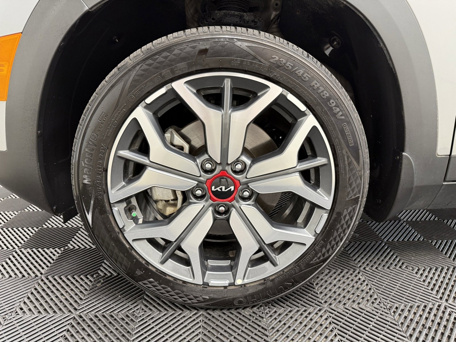 Used 2023 Kia Seltos SX w/ SX Sunroof Package image 26