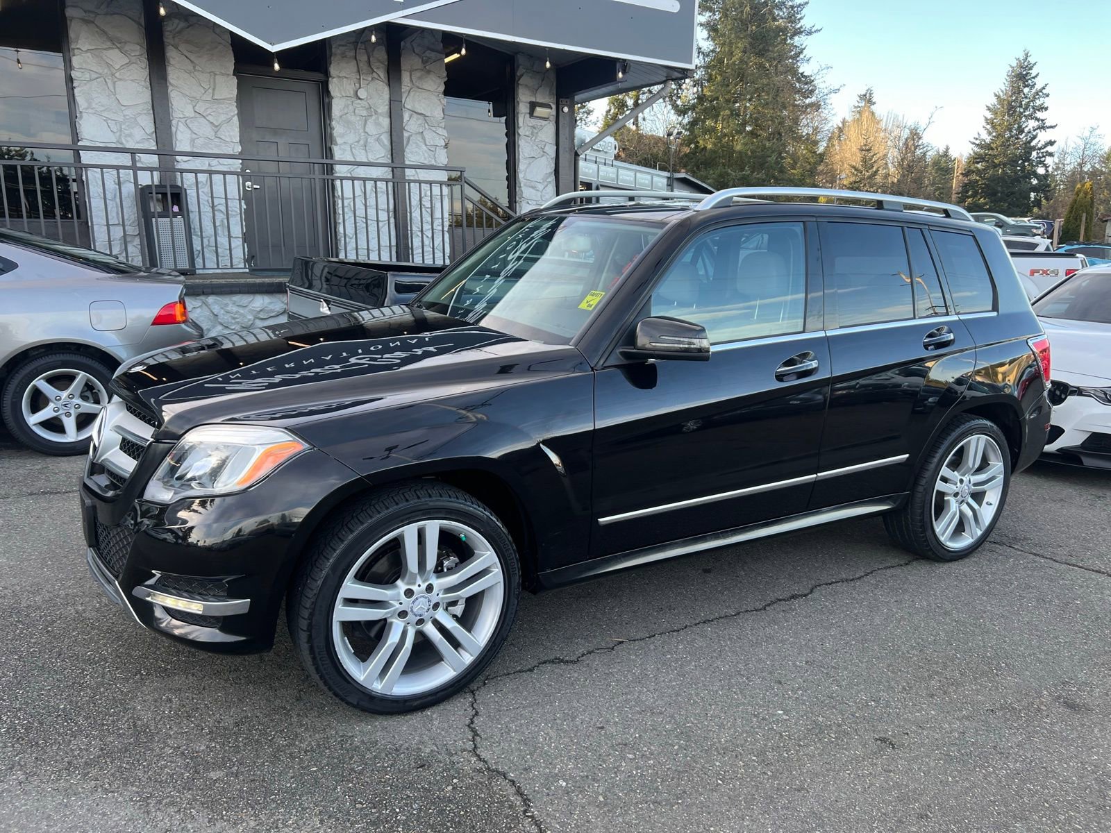 Used 2014 Mercedes-Benz GLK 350 4MATIC w/ Premium 1 Package image 1