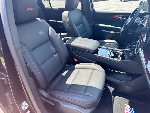 Used 2024 Chevrolet Traverse Z71 w/ Enhanced Driving Package AWD/4WD image 29
