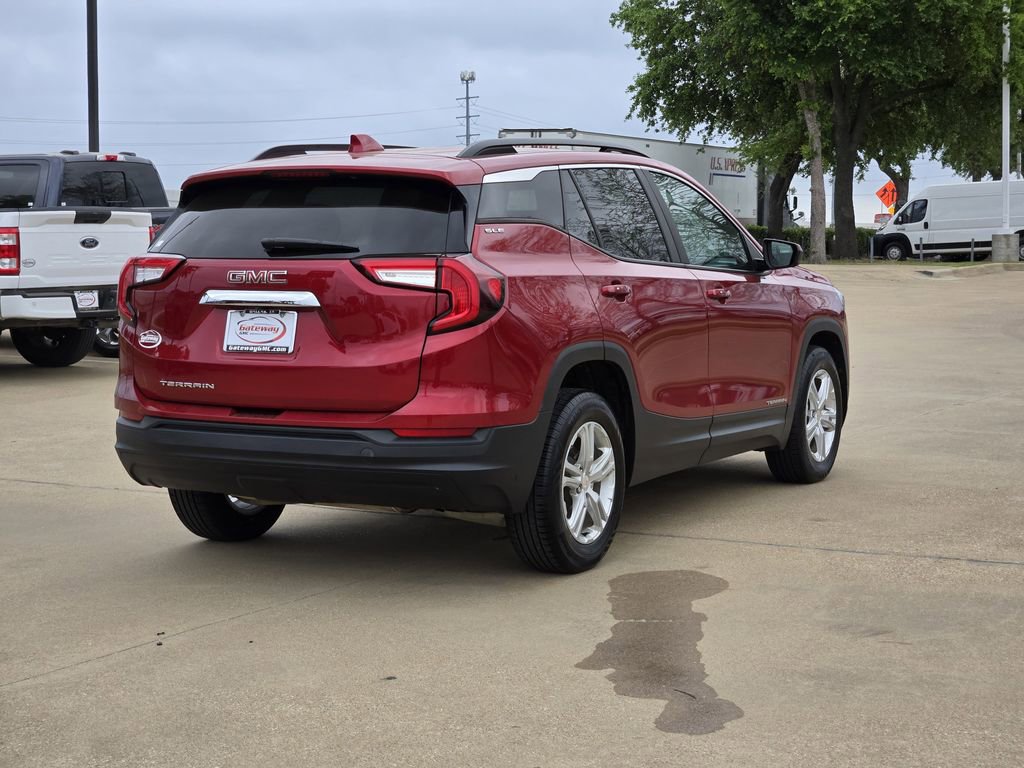Used 2022 GMC Terrain SLE w/ Driver Convenience Package FWD image 7