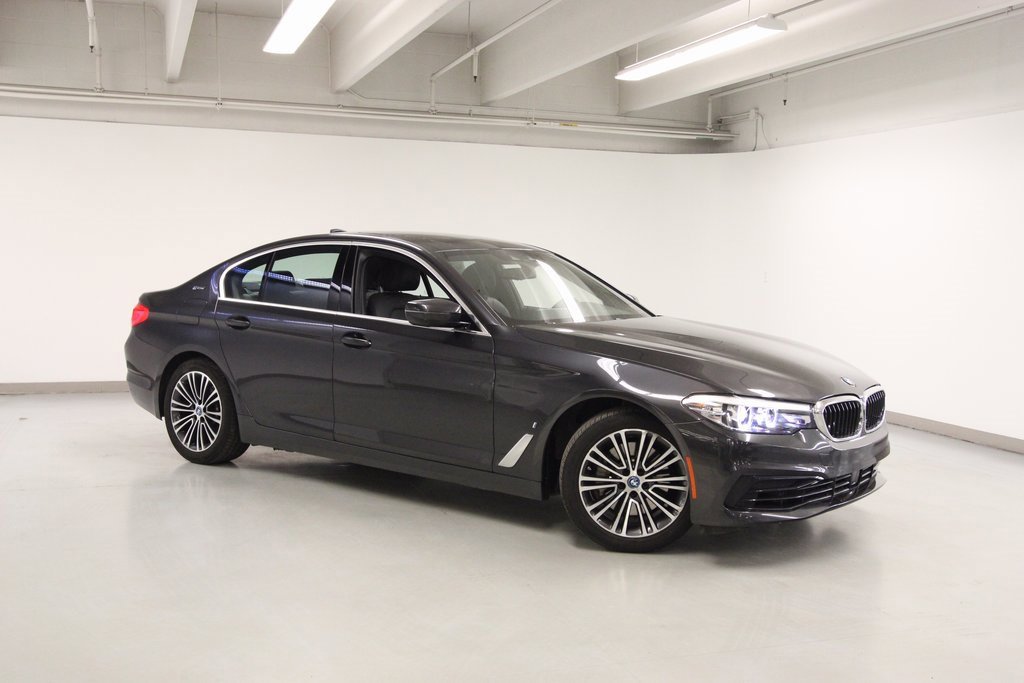 Used 2019 BMW 530e xDrive image 4