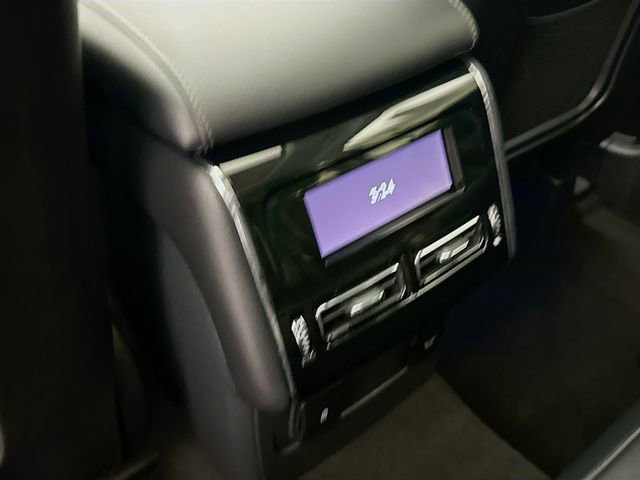 Used 2025 Lincoln Aviator Reserve AWD/4WD image 27