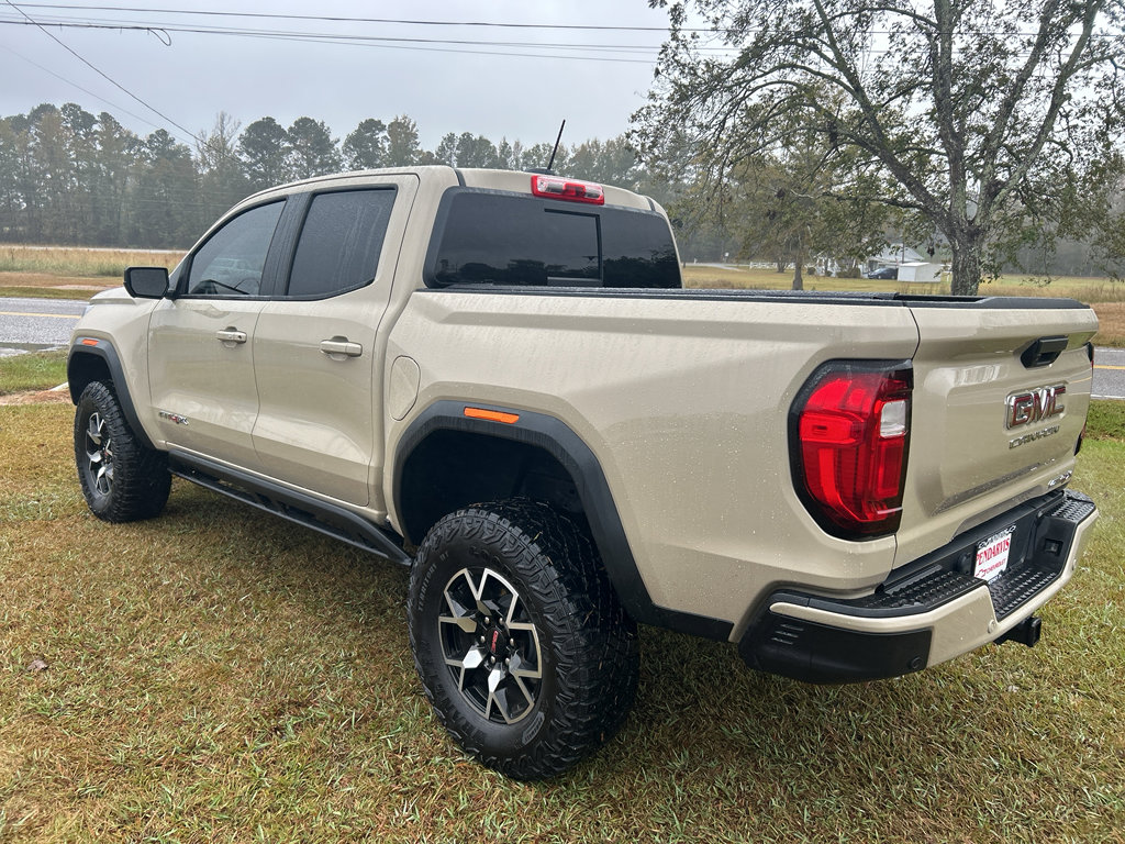 Used 2023 GMC Canyon AT4X image 10