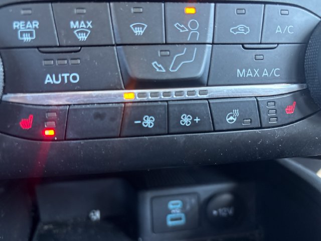 Used 2023 Ford Escape Active AWD/4WD image 29