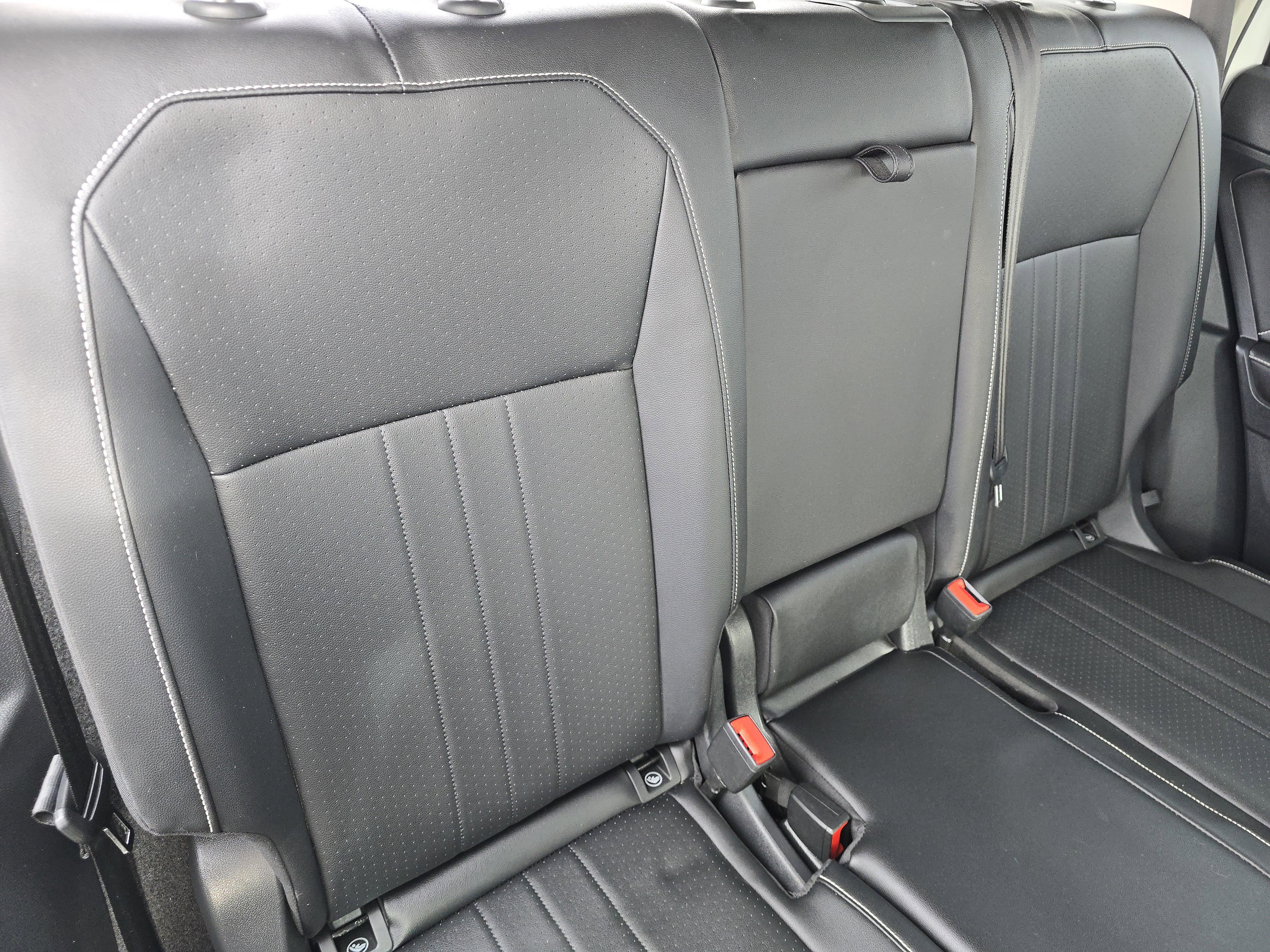 Certified 2022 Volkswagen Tiguan SE image 22