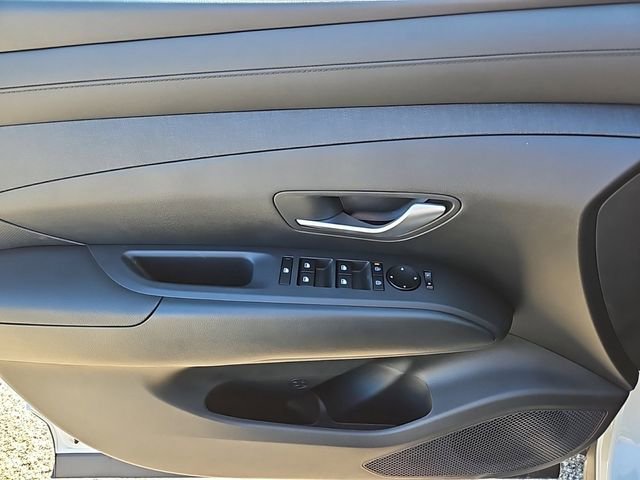 Used 2025 Hyundai Tucson SEL FWD image 11