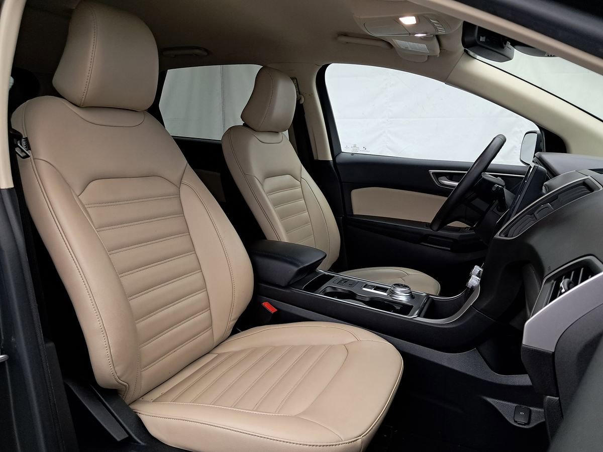 Used 2022 Ford Edge SEL image 3