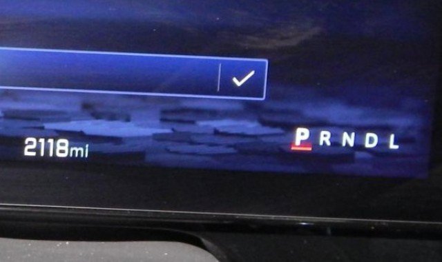 Used 2025 Chevrolet Suburban RST w/ Comfort Package image 21