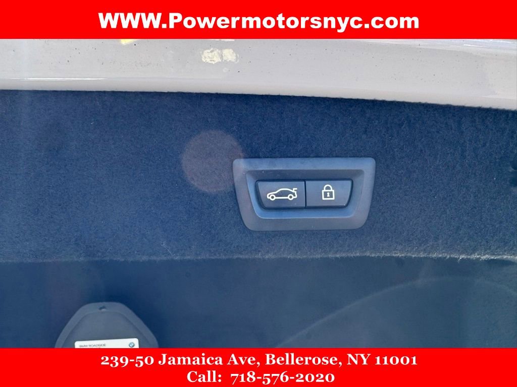 Used 2020 BMW 740i xDrive w/ M Sport Package image 10