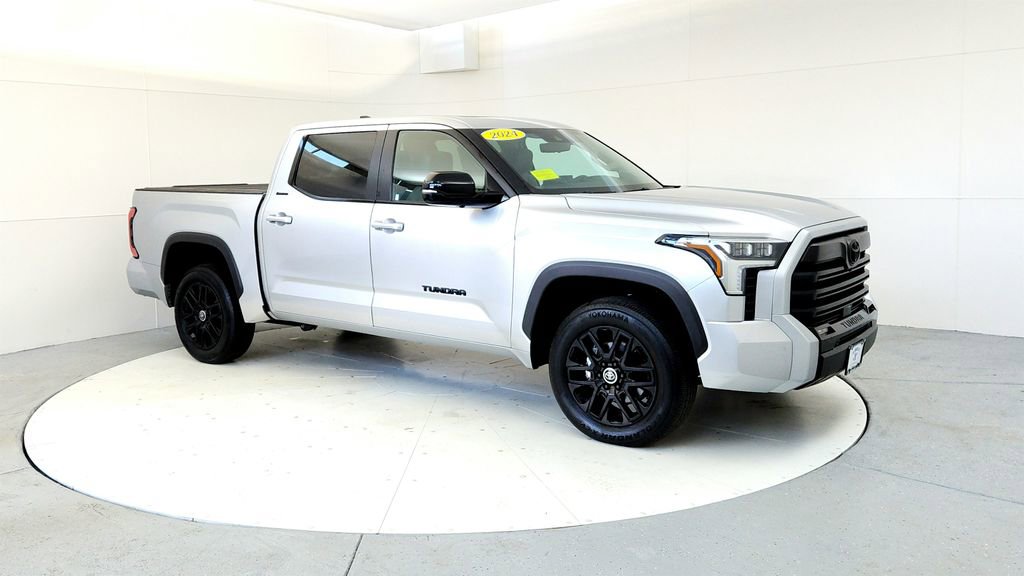 Used 2024 Toyota Tundra Limited AWD/4WD image 7